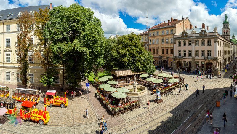 lviv'de ne yenir