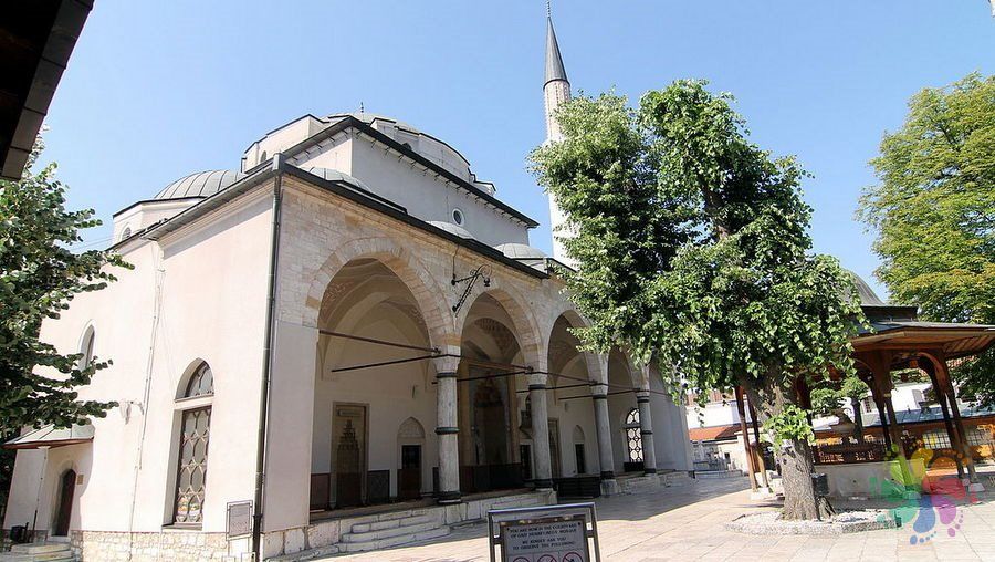 Saraybosna gezilecek yerler, Gazi Hüsrev Bey Camii 